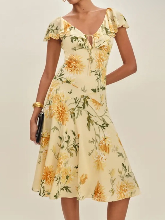 Reformation Dresses & Skirts - NWT Yellow Floral Gaelle Dress
